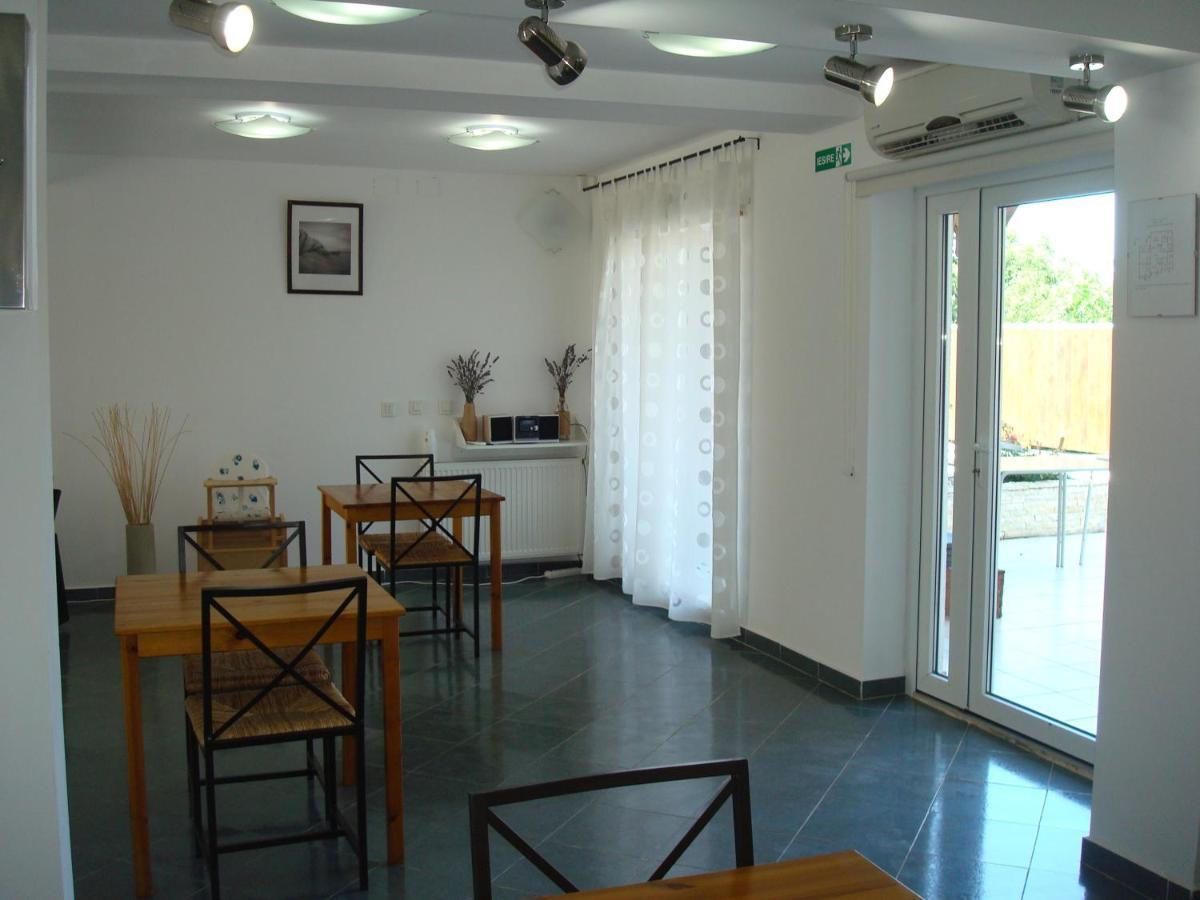 Pension Oasis Costinești Dış mekan fotoğraf